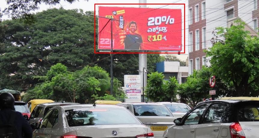 DOOH hoarding – Residency Road traffic from Ritz Carlton Hotel towards Museum Road, Brigade Road Junction & MG Road
